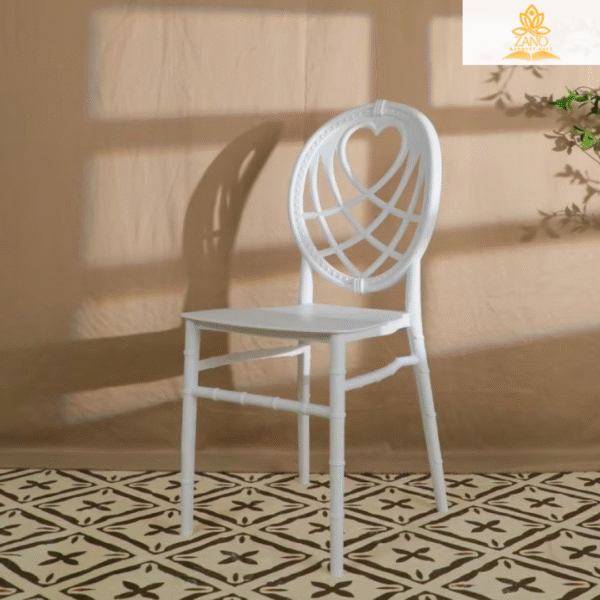 White Heart-Back Chiavari Chair - Image 3